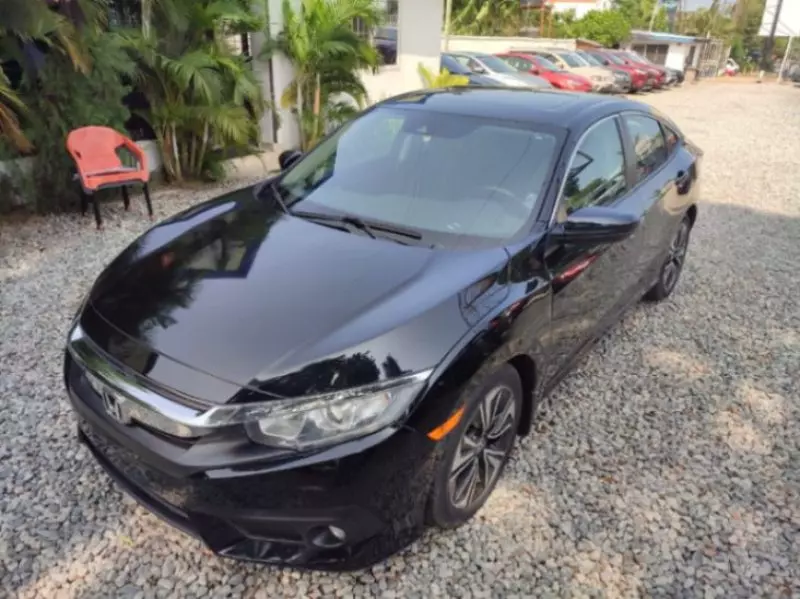 Honda Civic   - 2016