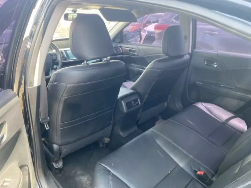 Honda Accord   - 2017