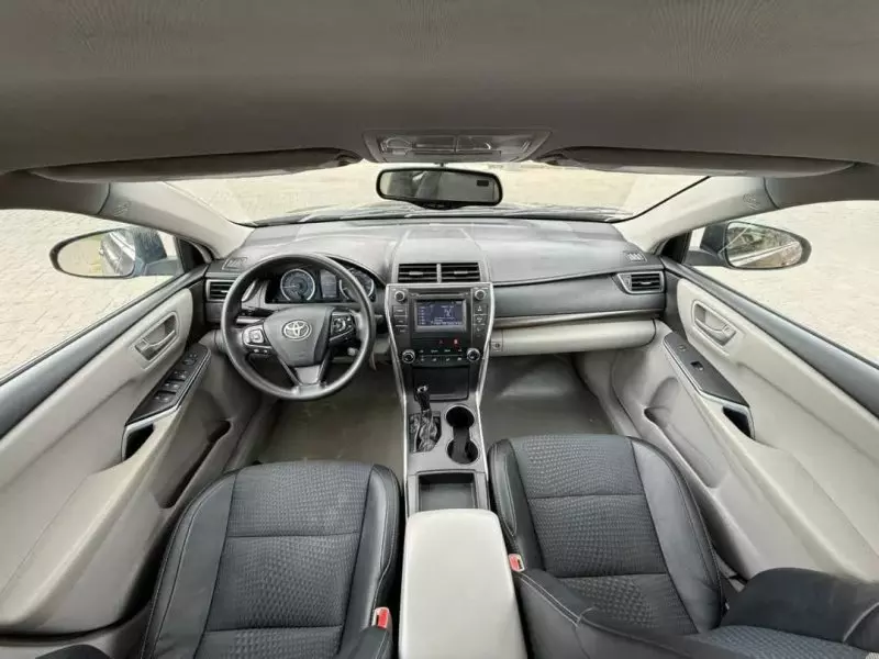 Toyota Camry   - 2016