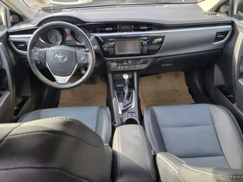 Toyota Corolla   - 2015