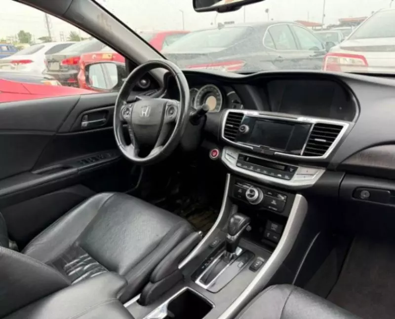 Honda Accord   - 2015
