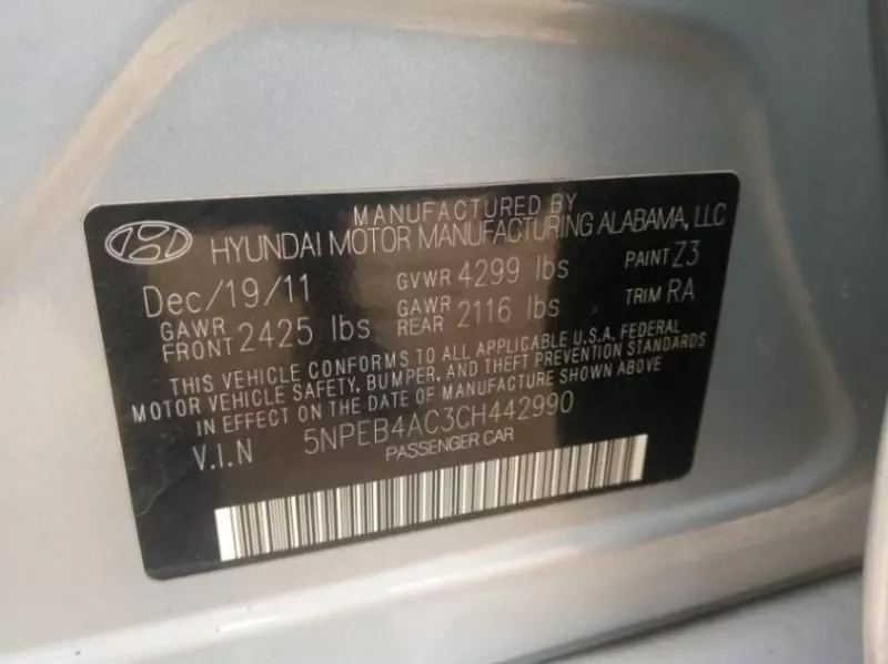 Hyundai Sonata   - 2012