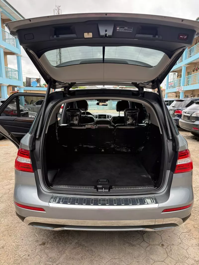 Mercedes-Benz ML 350   - 2012