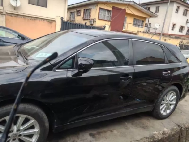 Toyota Venza   - 2012