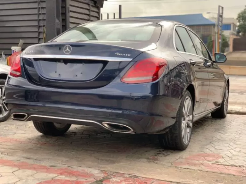 Mercedes-Benz C-Class - 2015