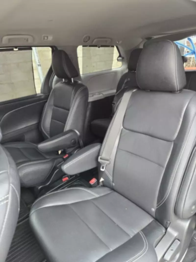 Toyota Sienna   - 2015