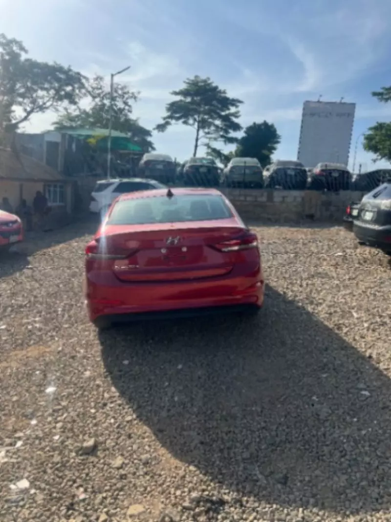 Hyundai Elantra   - 2017