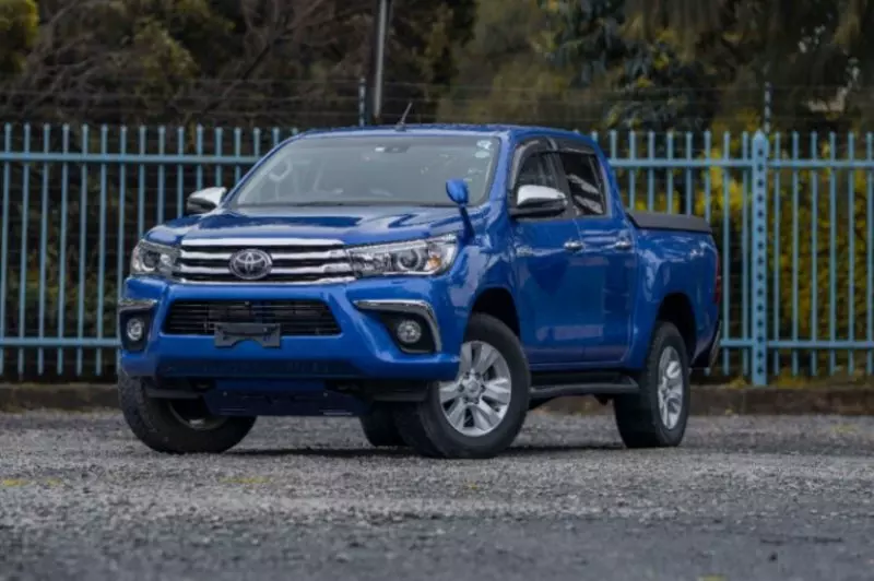 Toyota Hilux    - 2018