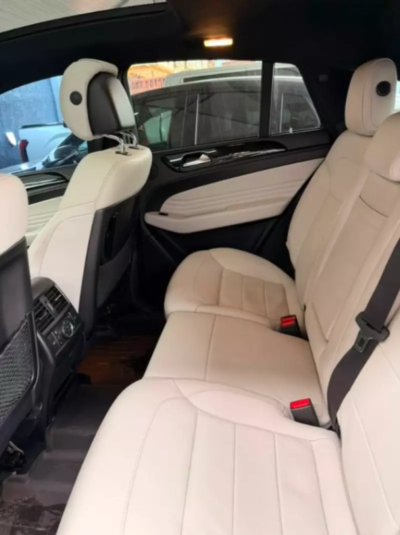 Mercedes-Benz GLE-Class   - 2018