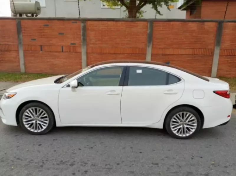 Lexus ES 350   - 2013