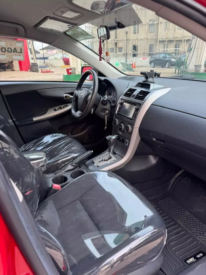 Toyota Corolla   - 2013