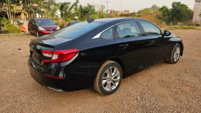 Honda Accord   - 2019