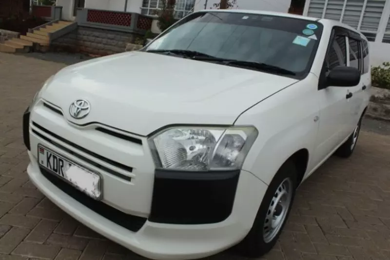 Toyota Probox    - 2017