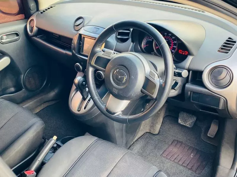 Mazda Demio   - 2011