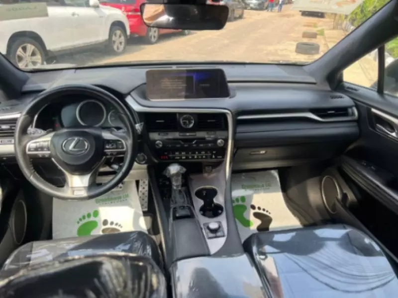 Lexus RX   - 2017