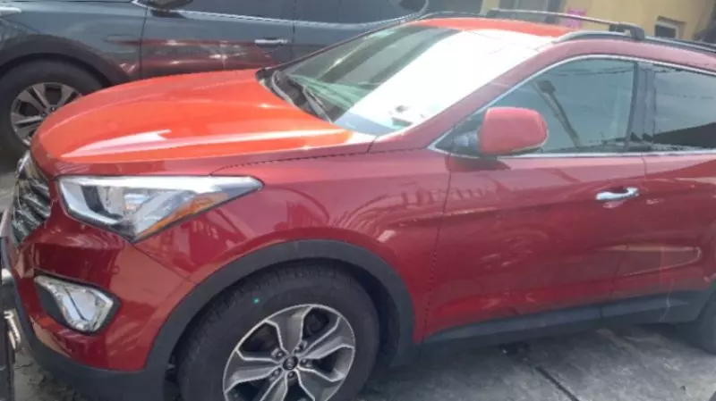 Hyundai Santa Fe   - 2013