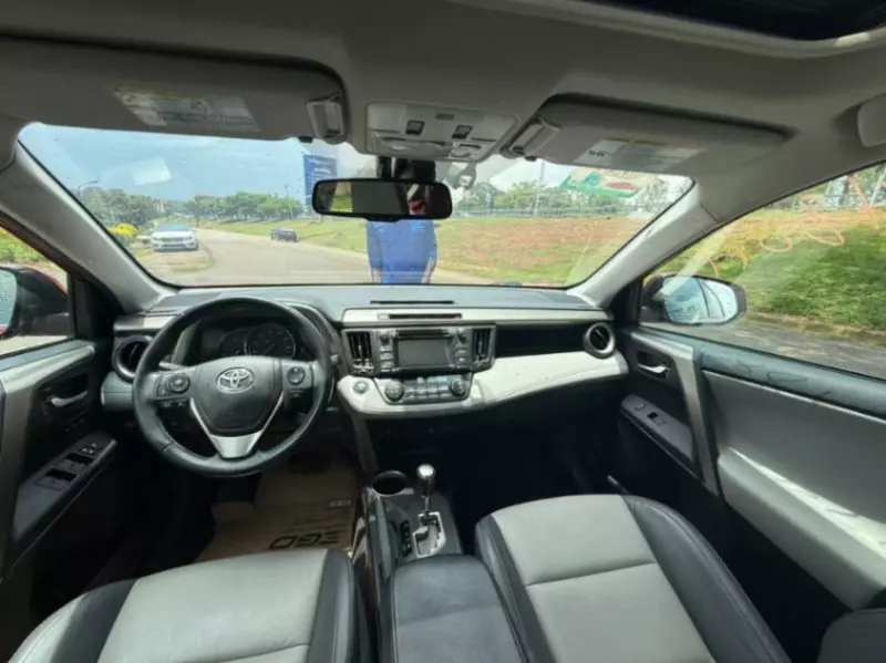 Toyota RAV 4   - 2014