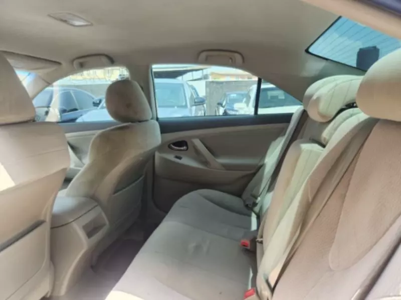 Toyota Camry - 2010