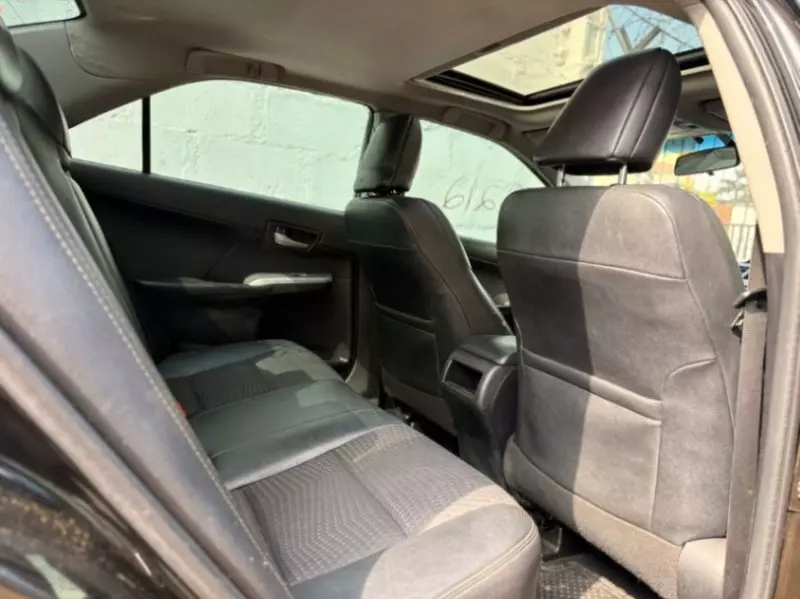 Toyota Camry   - 2012