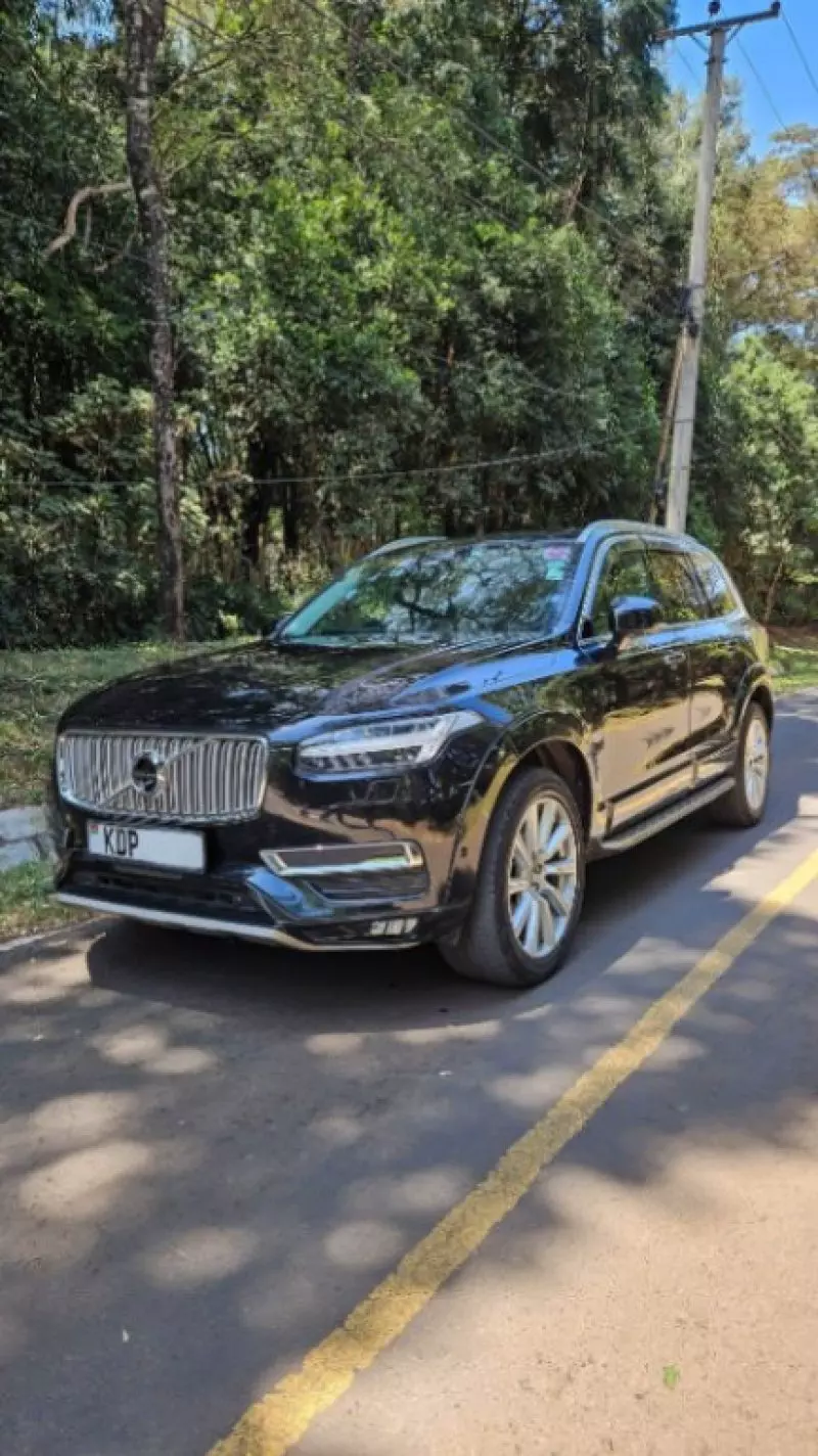 Volvo XC90   - 2018