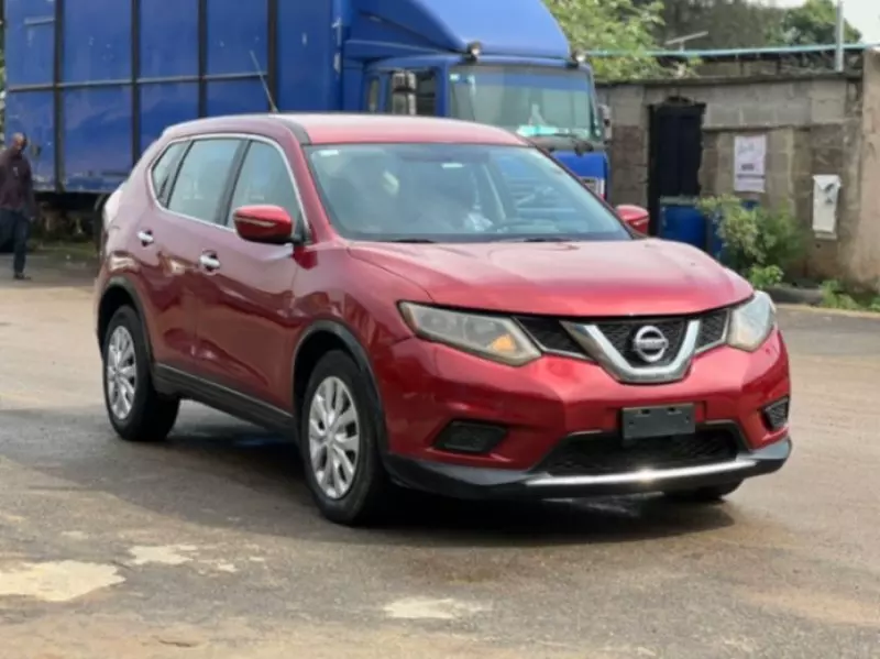 Nissan Rogue   - 2015