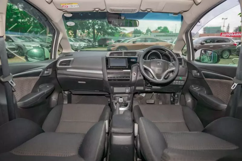 Honda Fit Hybrid    - 2019