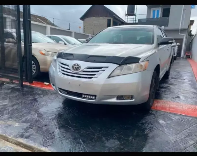 Toyota Camry   - 2007