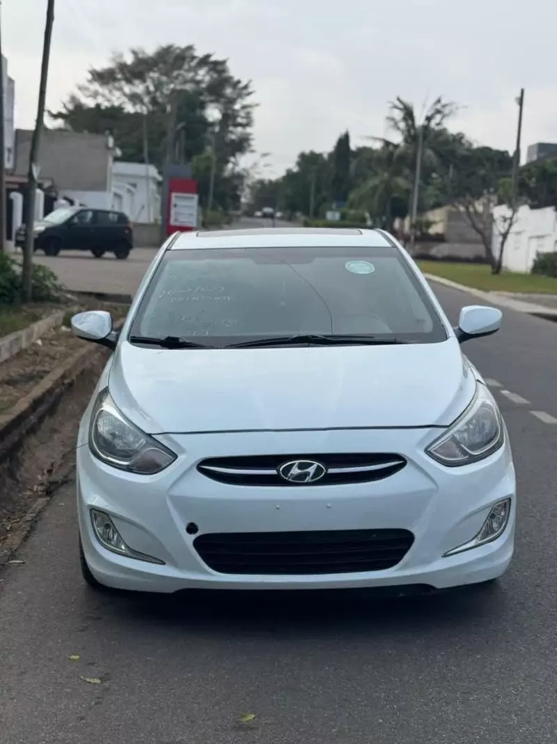 Hyundai Accent   - 2016
