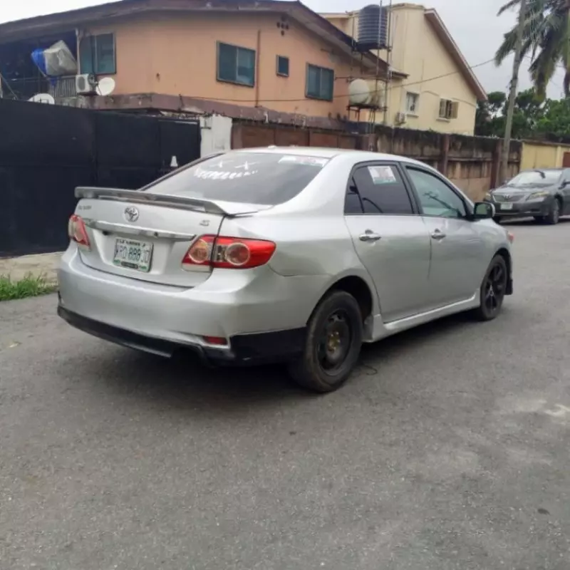 TOYOTA Corolla   - 2009