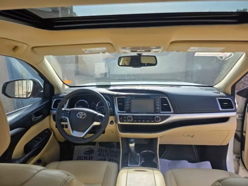 TOYOTA Highlander   - 2016