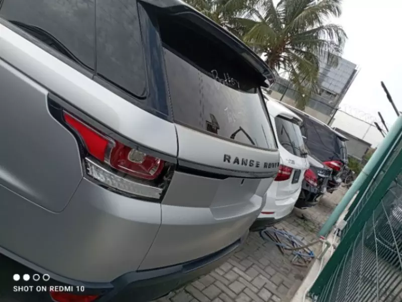Land Rover Range Rover Sport   - 2014