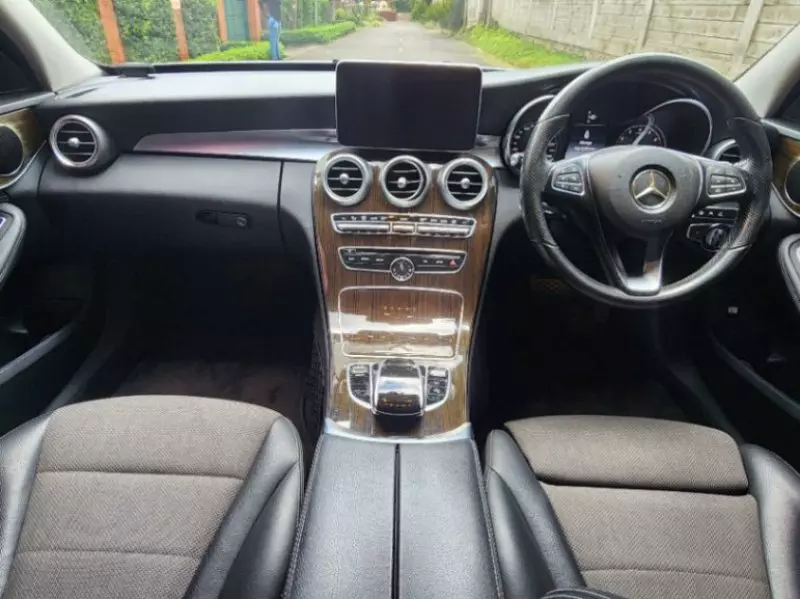 Mercedes-Benz C200   - 2016