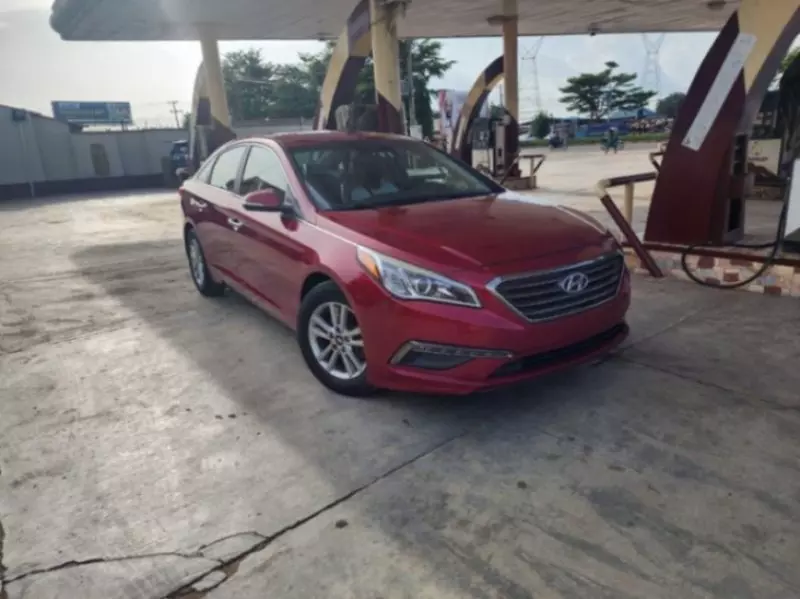Hyundai Sonata   - 2015
