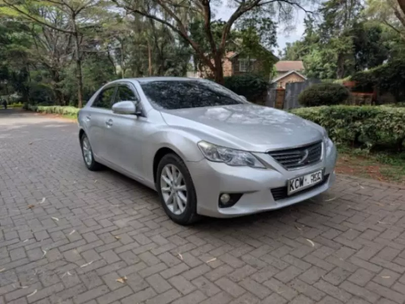 TOYOTA Mark X - 2012