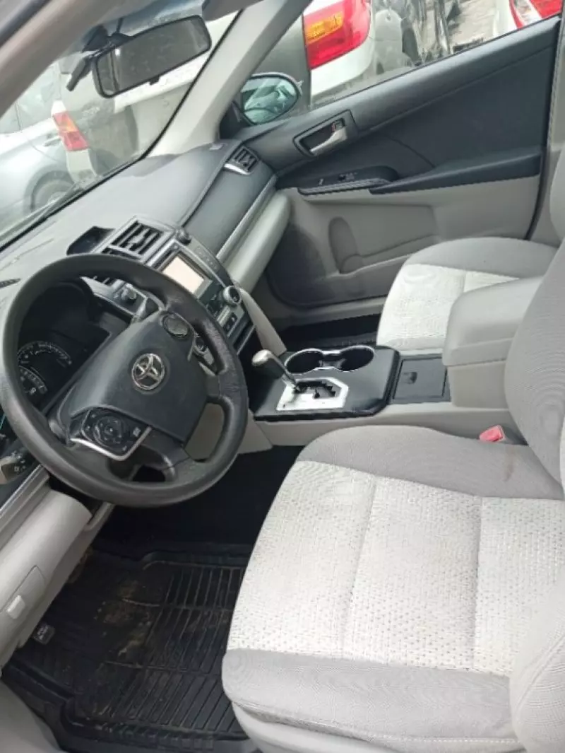 Toyota Camry   - 2012