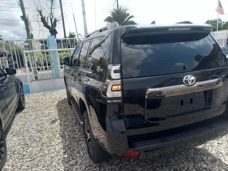 Toyota Landcruiser Prado   - 2023