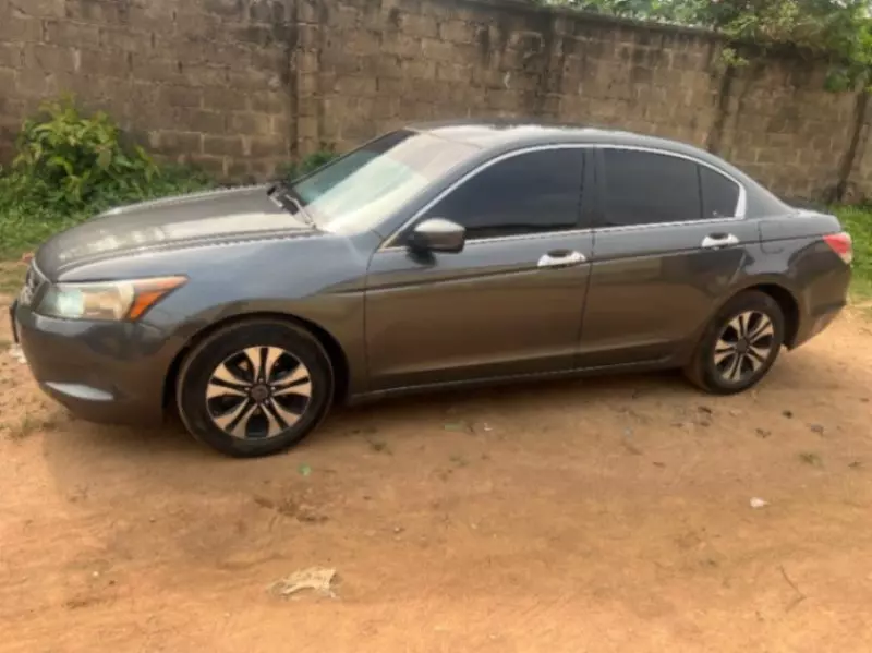 Honda Accord   - 2009