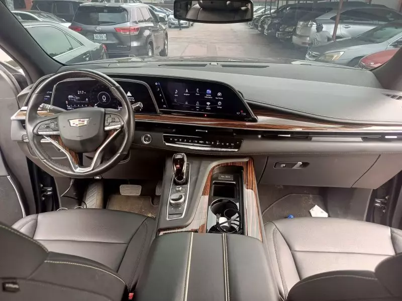Cadillac Escalade   - 2023