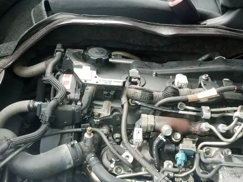 Toyota Hiace   - 2014