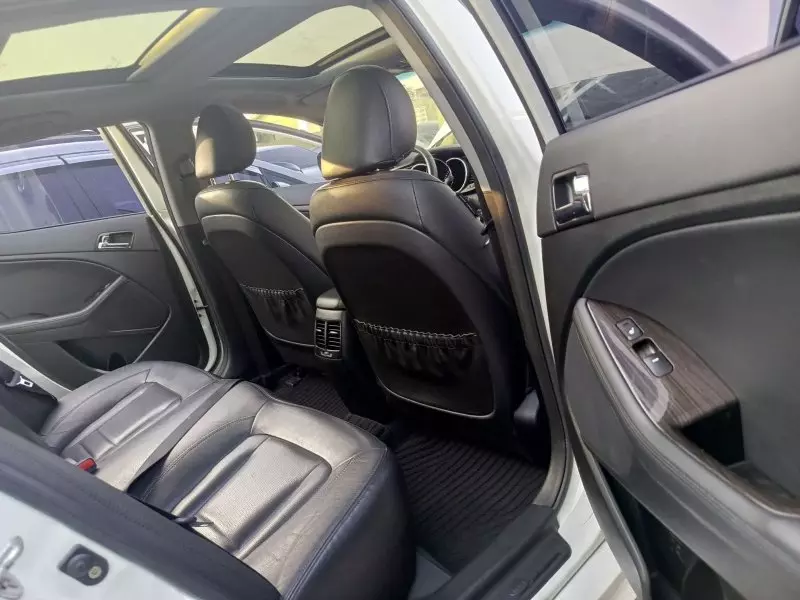 KIA K5   - 2012