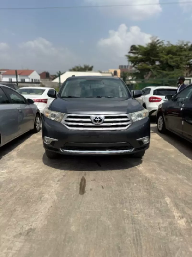 TOYOTA Highlander   - 2012