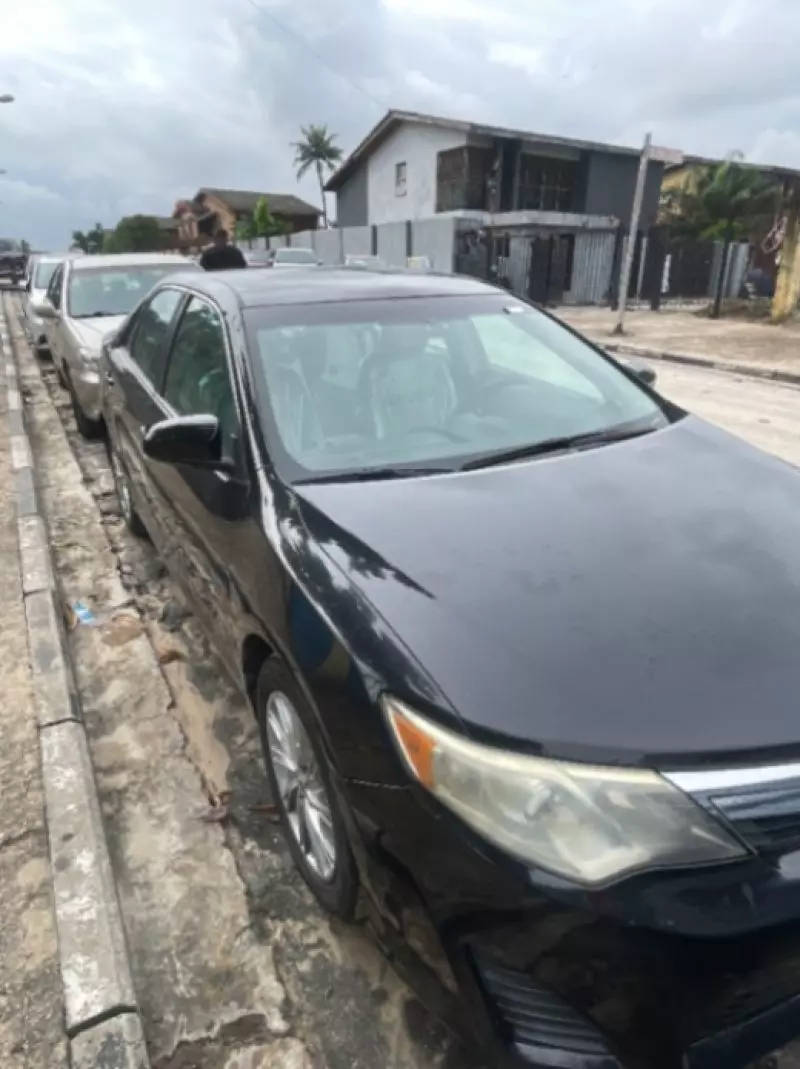 TOYOTA Camry   - 2014