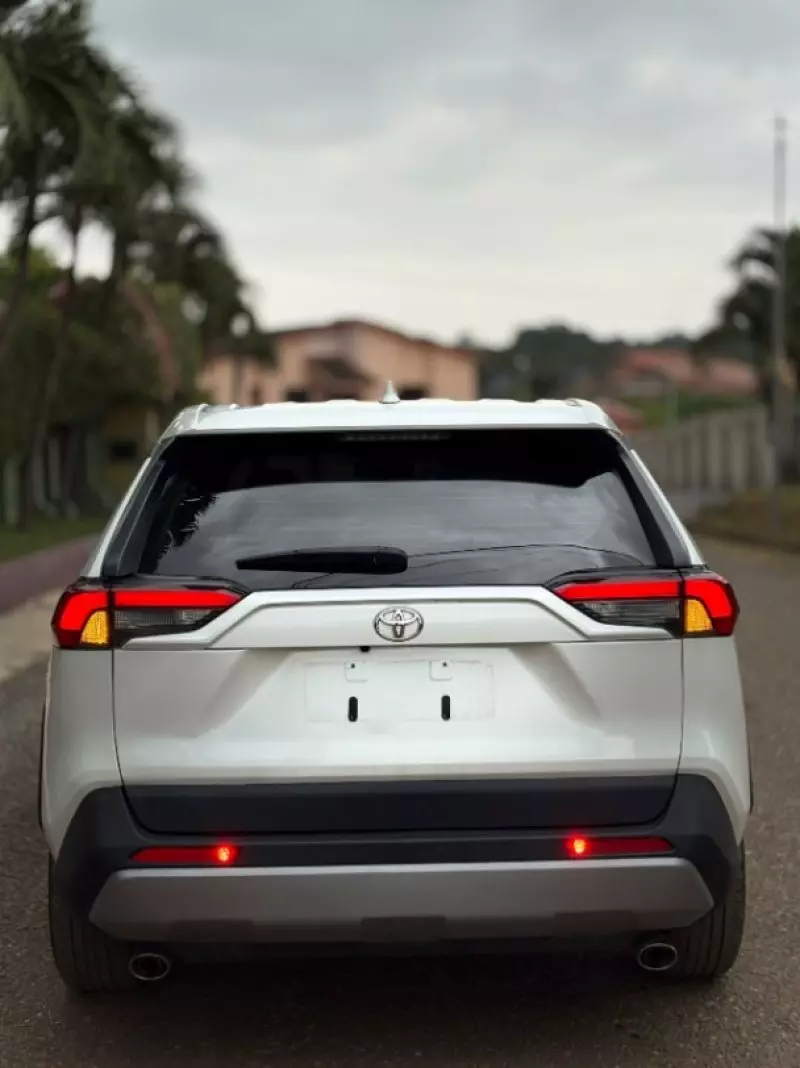 TOYOTA Rav4   - 2023