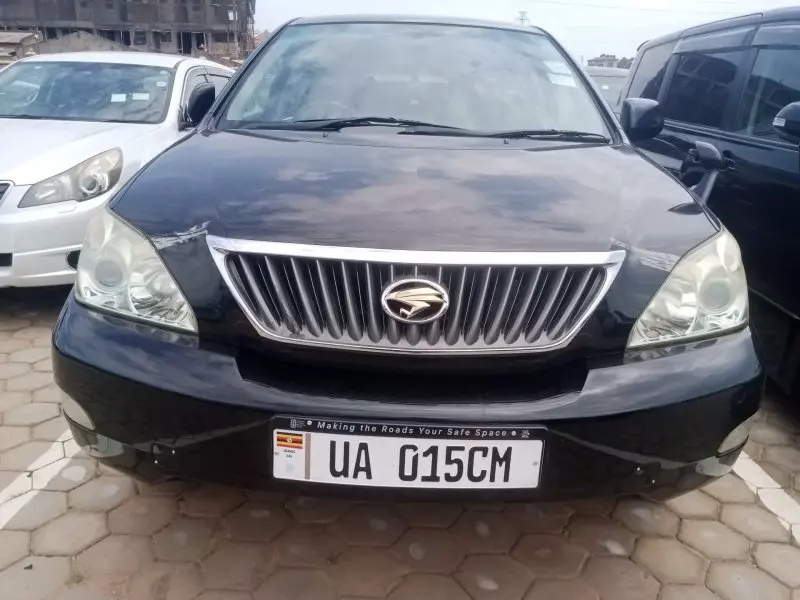Toyota Harrier   - 2010