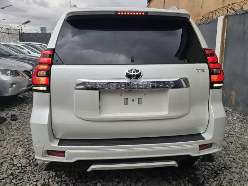 Toyota Landcruiser Prado - 2021