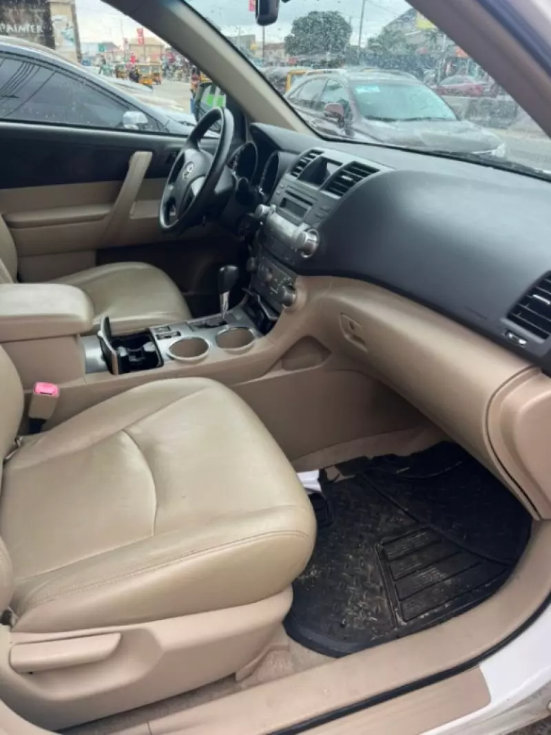 Toyota Highlander - 2009