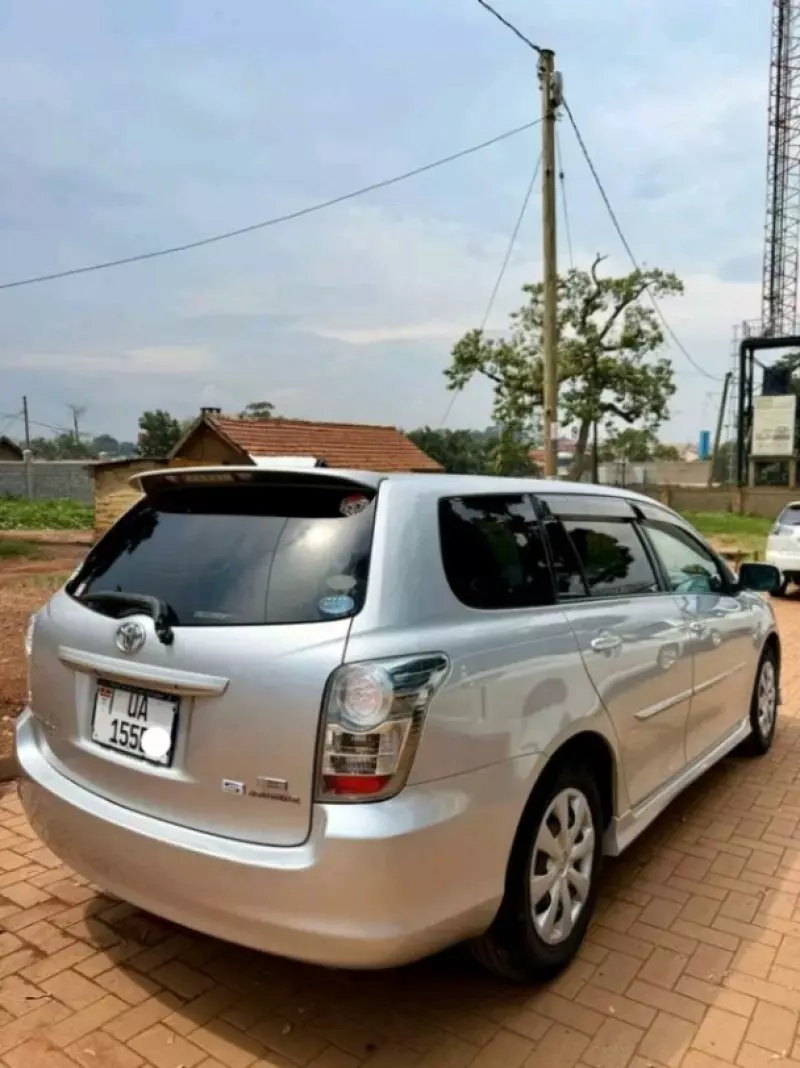 Toyota Wish   - 2012