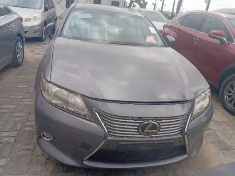 Lexus ES 350   - 2013