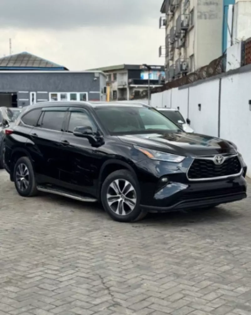TOYOTA Highlander - 2021
