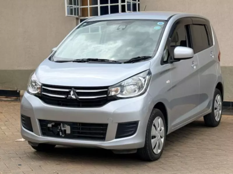 Mitsubishi ek custom - 2018